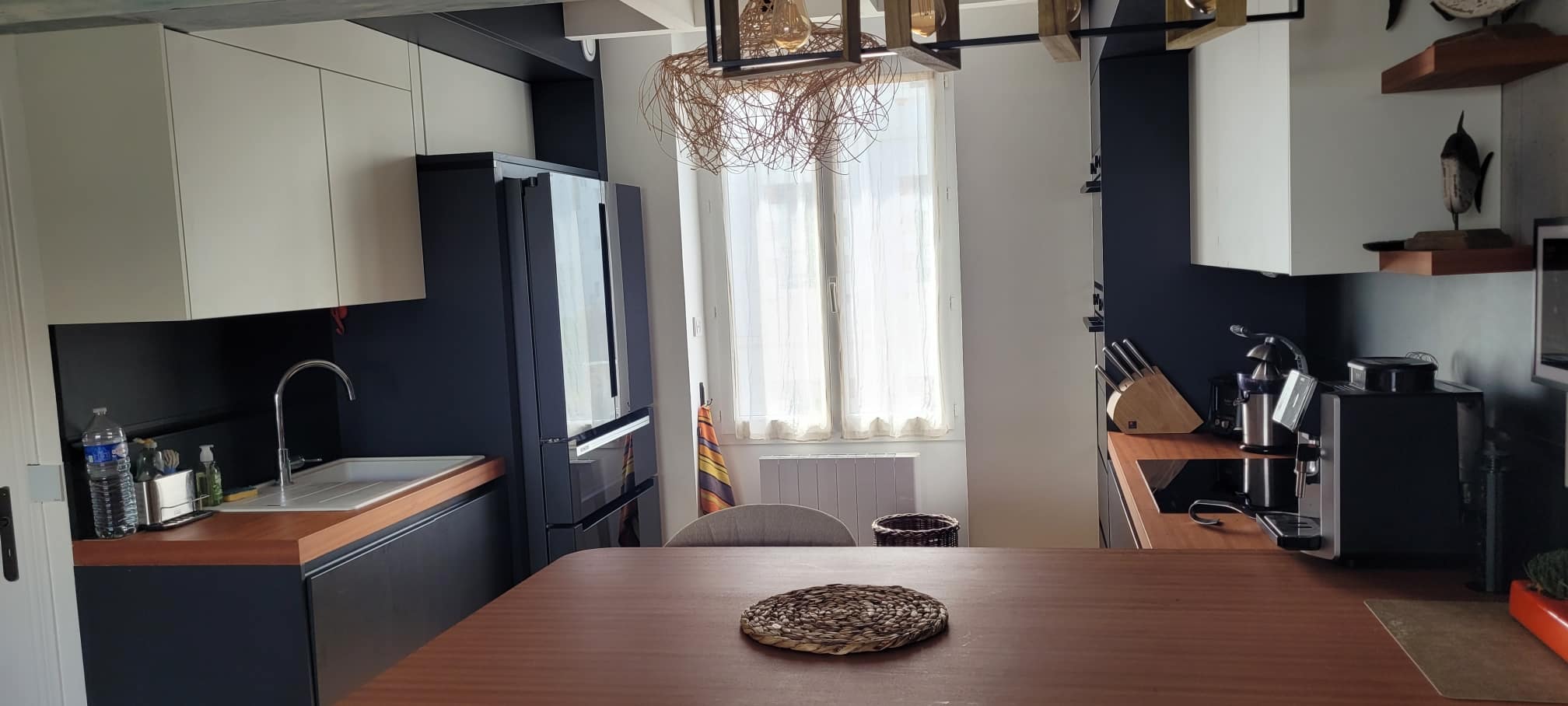 Finitions haut de gamme cuisine Bauformat installée à Hendaye par Zabal Menuiseries