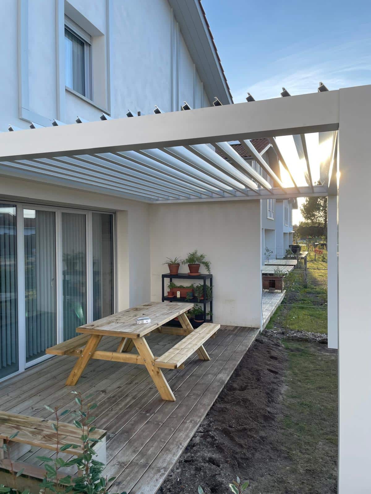 Lames orientables pergola bioclimatique Linxe