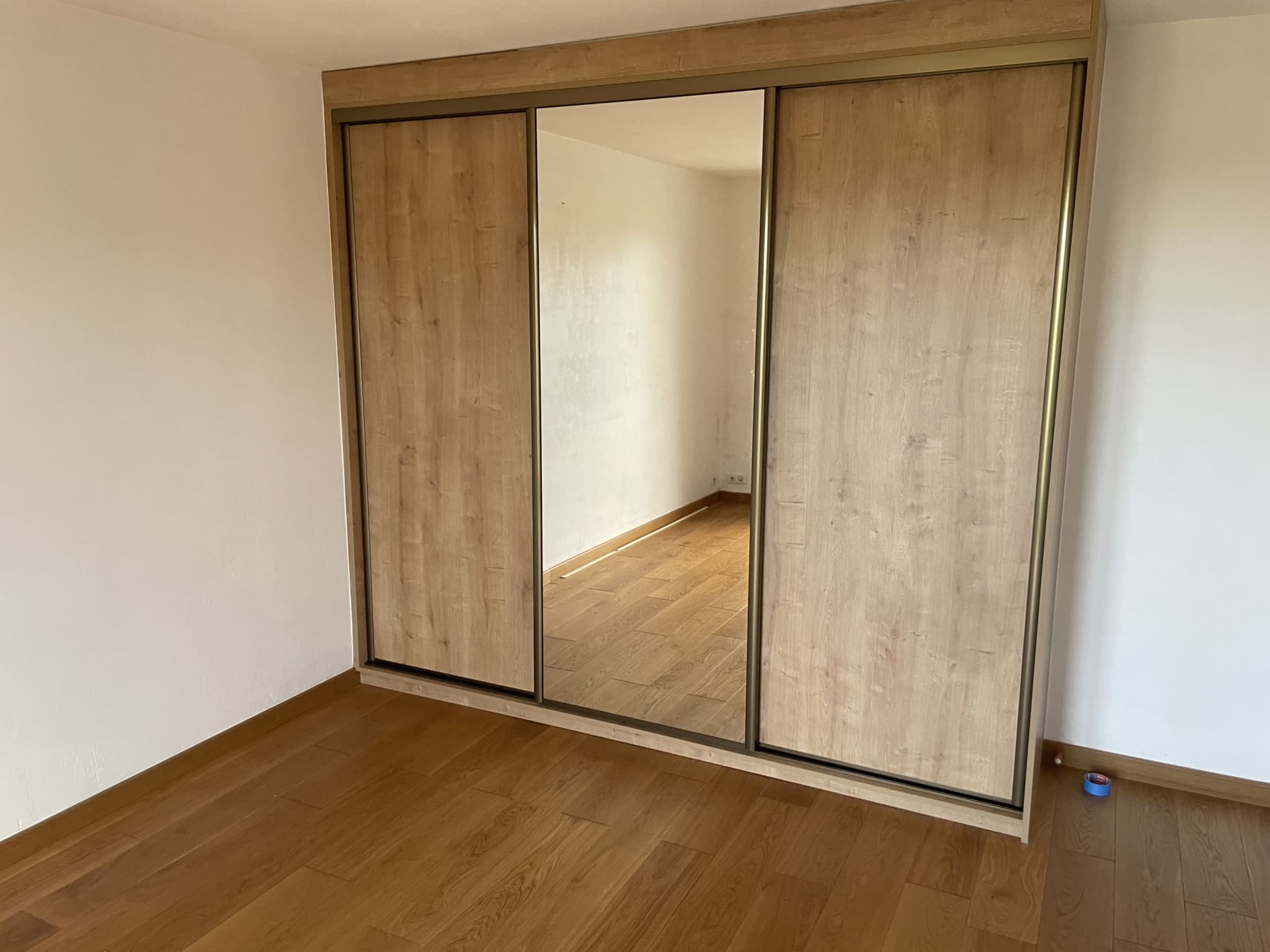 Façades placard chêne Arlington miroir argent platine Anglet